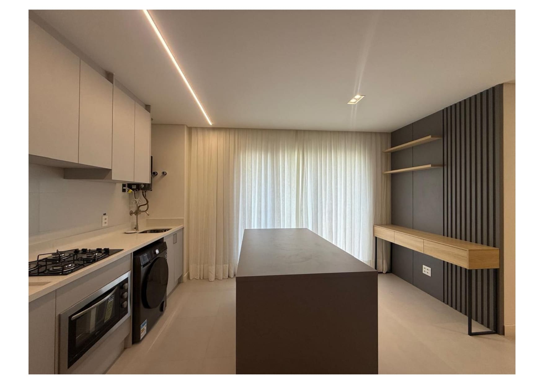 Brava Breeze · andar 19, semi mobiliado